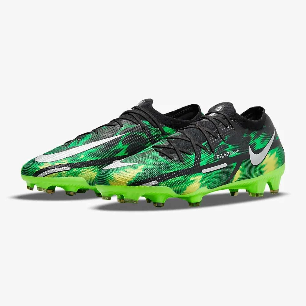 Nike Unisex Phantom GT2 Pro SW FG Soccer Shoe - Black/MTLC Platinum Green-Regular (D) 4 Nike Unisex Phantom GT2 Pro SW FG Soccer Shoe - Black/MTLC Platinum Green-Regular (D) - Image 2